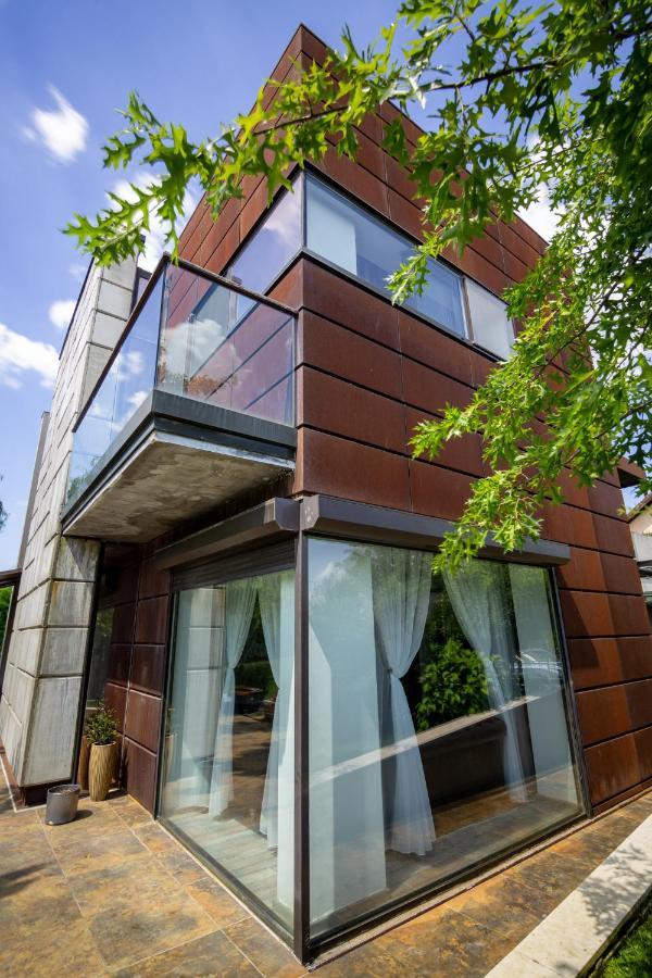 Kubiq Residence Giarmata Exterior photo