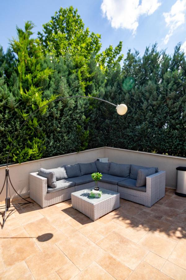 Kubiq Residence Giarmata Exterior photo
