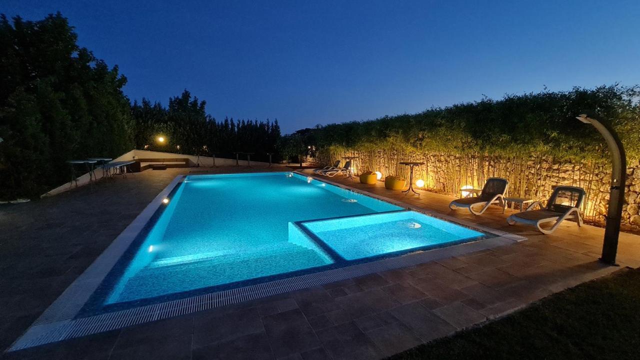 Kubiq Residence Giarmata Exterior photo